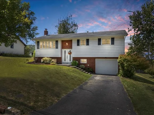 2475 Maria Blvd, Binghamton, NY 13903