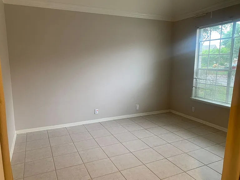 4410 Shavano Cross — Photo 4