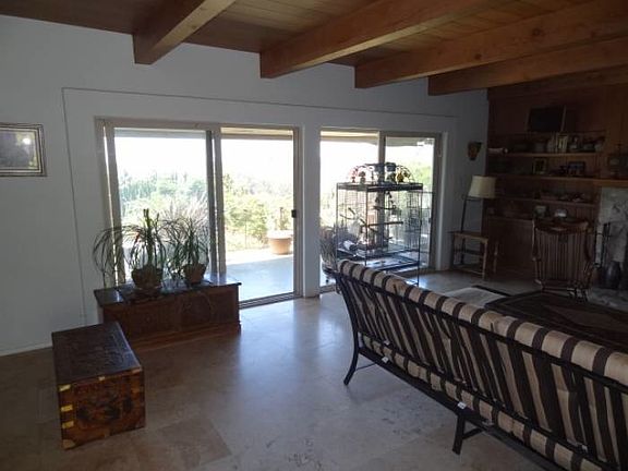5th image of 3811 Robinhood Ln