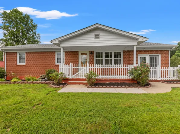 40 Edwards Rd, Irvine, KY 40336