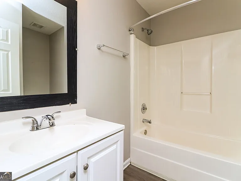 2860 Highland Hill Pkwy — Photo 15