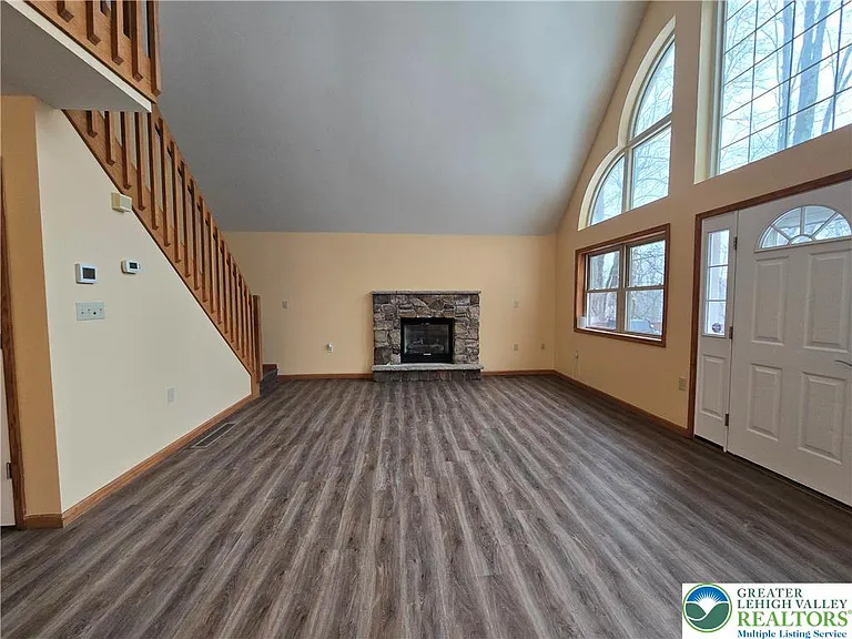 104 Flo Ct — Photo 11