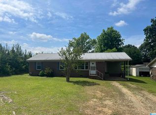 129 Woodland Dr, Talladega, AL 35160