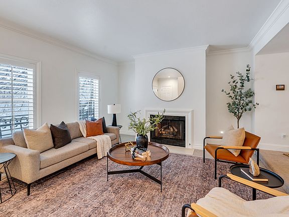 2nd image of 4299 Ivy Ln