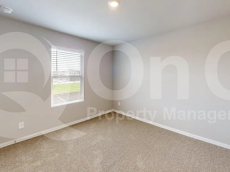 517 Ridgedale Dr — Photo 14