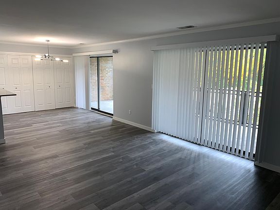 4th image of 18383 University Park Dr