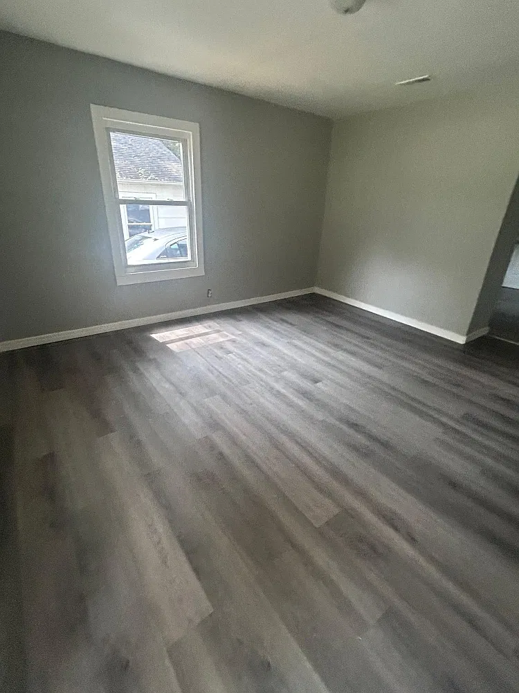 2 bed, 728 sqft, $1,072 — Photo 3