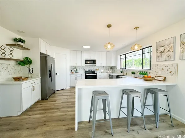 94-1096 Mauele St, Waipahu, HI 96797