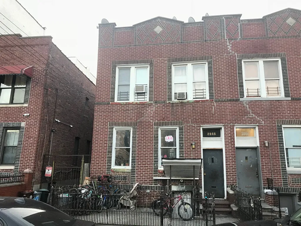 2866 Brighton 4 St photo 1