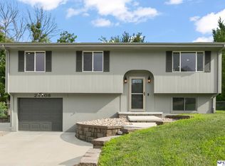 21108 Old Coach Rd, Elkhorn, NE 68022