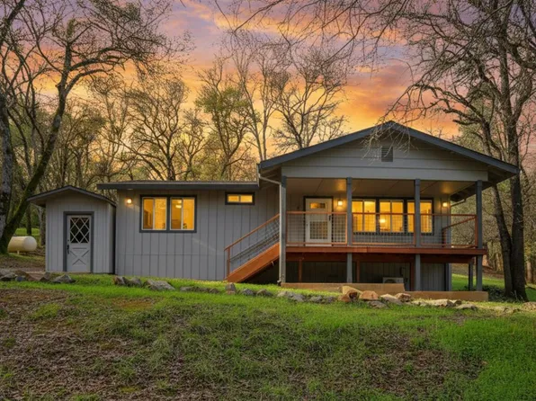 11013 Wolf Dr, Grass Valley, CA 95949