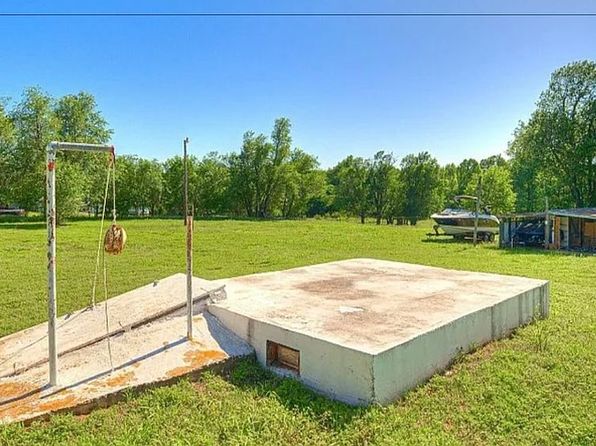 3562 County Street 2833