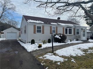 27 Lyondale Rd, Newington, CT 06111