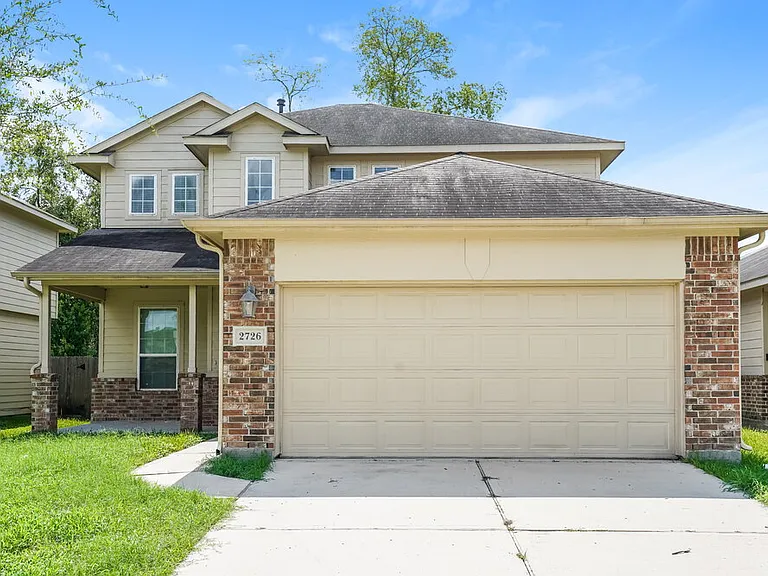 2726 Mesquite Ridge Dr — Photo 1