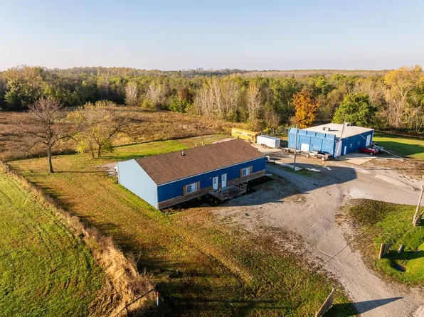 700 W 40th Hwy, Sweet Springs, MO 65351