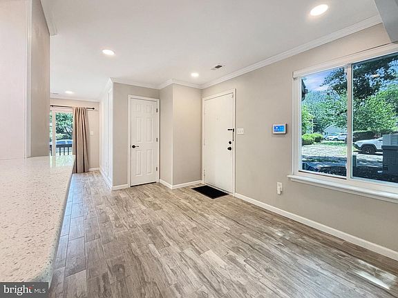 3rd image of 335 Woodlake Dr #335
