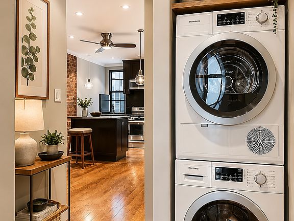 5th image of 438 W 52nd St #7L