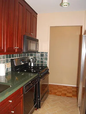 Rented by Sotheby's International Realty | media 10