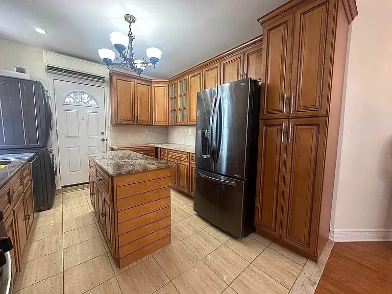 2 Windsor Pl #3 — Photo 4