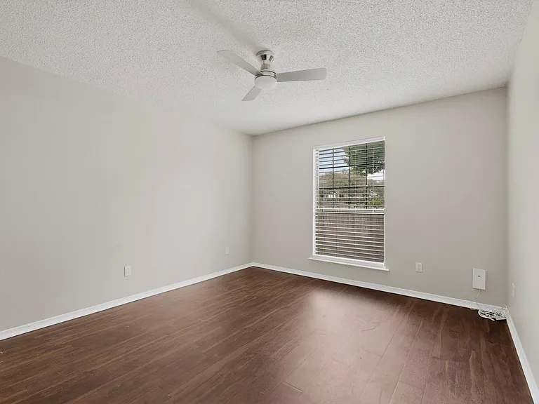 1115 Woodlief Trl — Photo 21