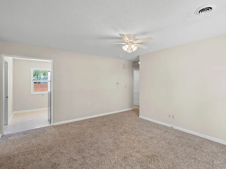 5259 N Oberlin St — Photo 5