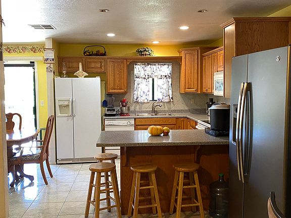 5th image of 7937 W Tuckey Ln