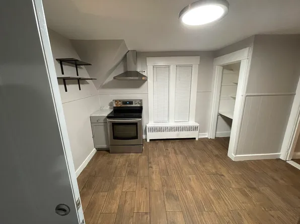 (undisclosed Address), Manchester, NH 03103