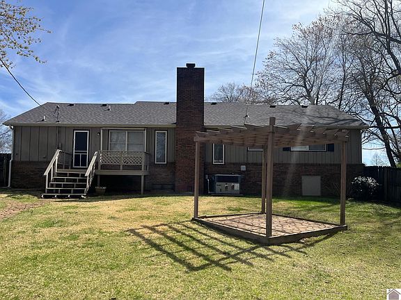 4th image of 345 Brookhill Ln
