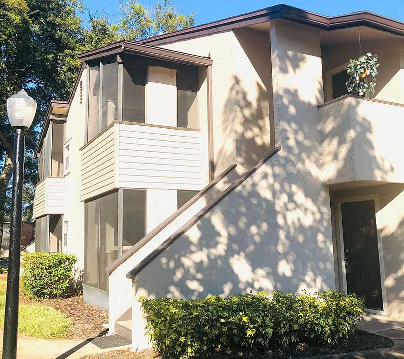 2911 Antique Oaks Cir #15