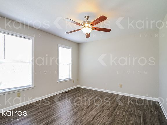 2nd image of 2348 Floyd St