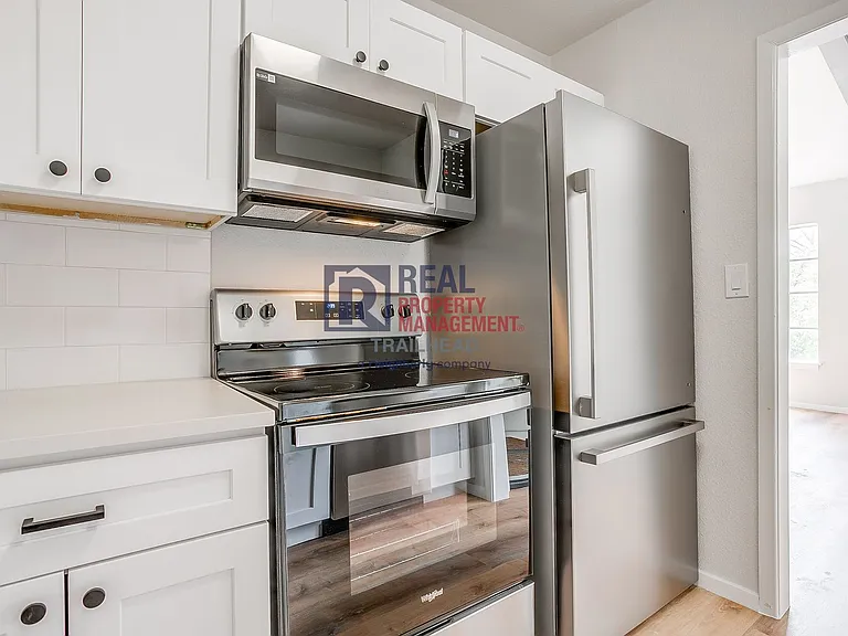 3562 W 4th St #E — Photo 8