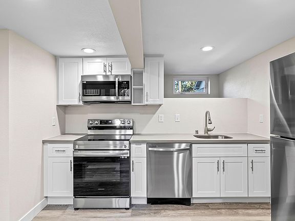 3rd image of 4204 51st St #B