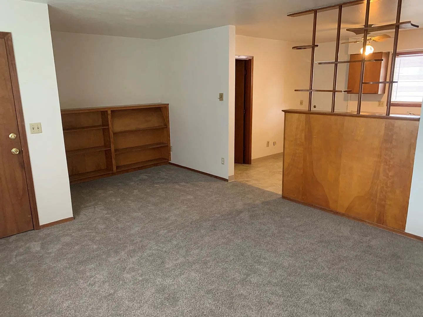 Recently Updated Duplex in the Kenilworth Neighborhood — Photo 3