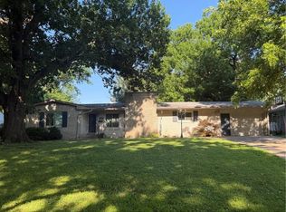 1324 S Oak St, Ottawa, KS 66067