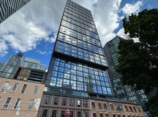 82 Dalhousie St #3811, Toronto, ON M5B 0C5