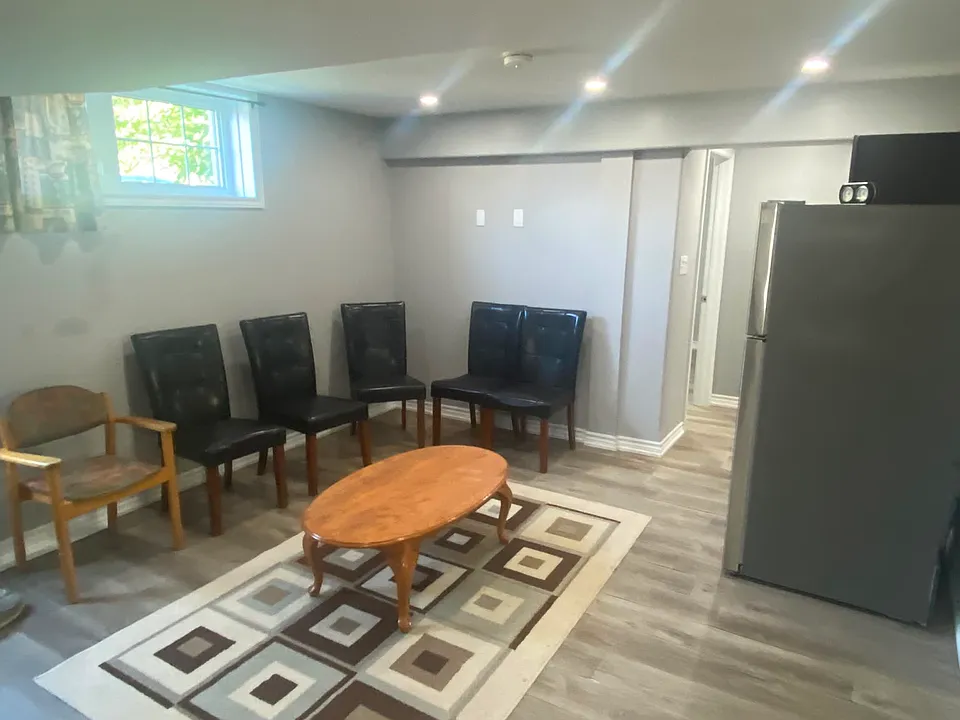 354 Grange Rd #B