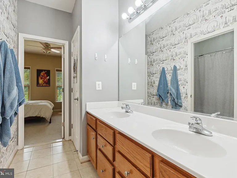 17205 Dewpoint Pl — Photo 32