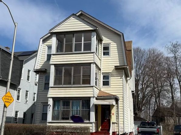 1694 Broad St #2