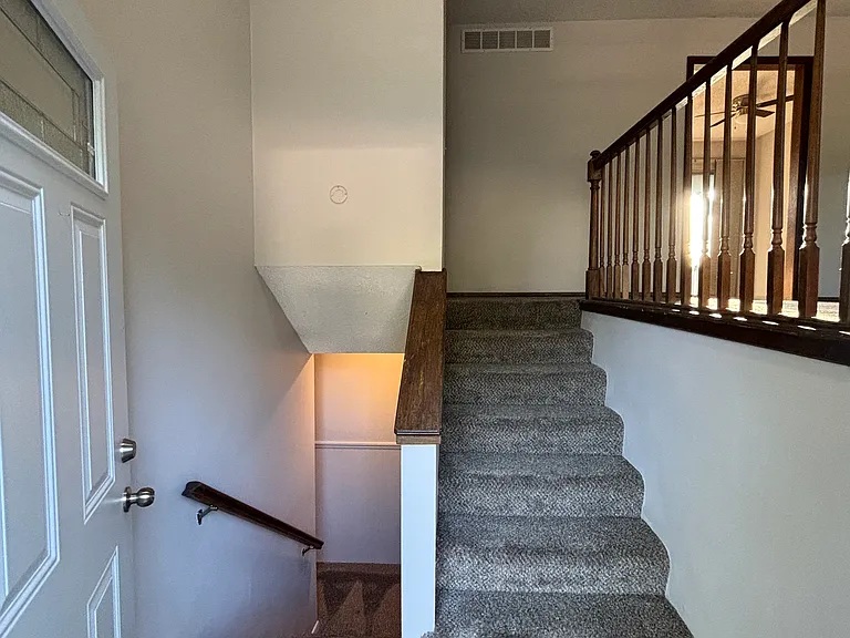 2 Windmill Ct — Photo 2