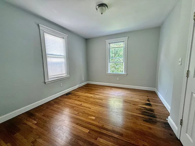 224 Calumet St #1 — Photo 5