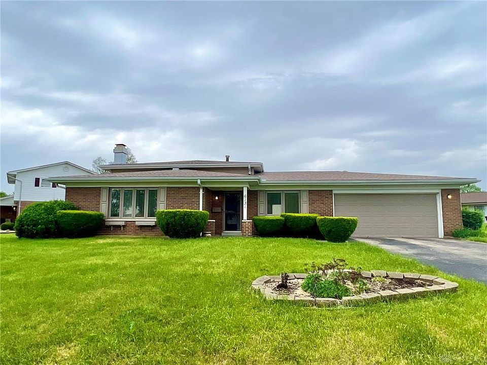 1st image of 6131 Weybridge Dr