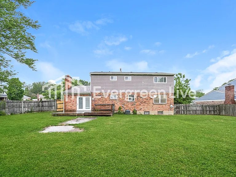 10620 Bradbury Dr — Photo 15