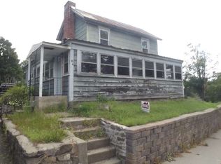 84 Bay Rd, Lake Luzerne, NY 12846