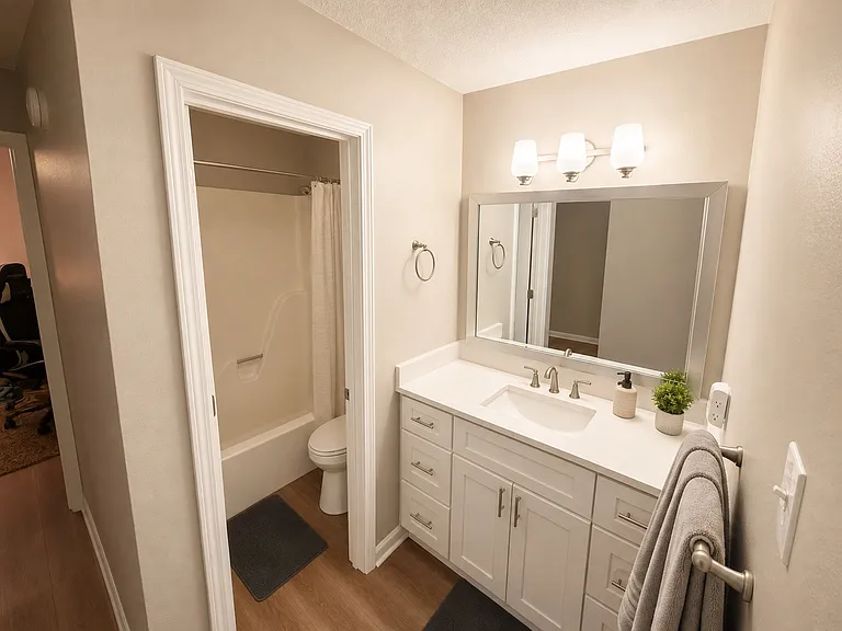 647 Cedarwood Dr — Photo 9