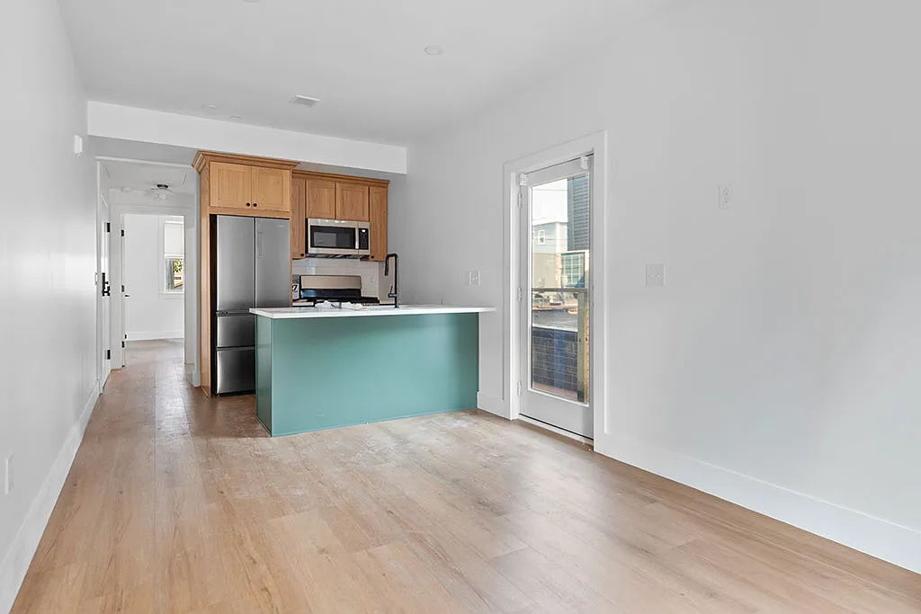 1 bed, 485 sqft, $2,550 — Photo 3