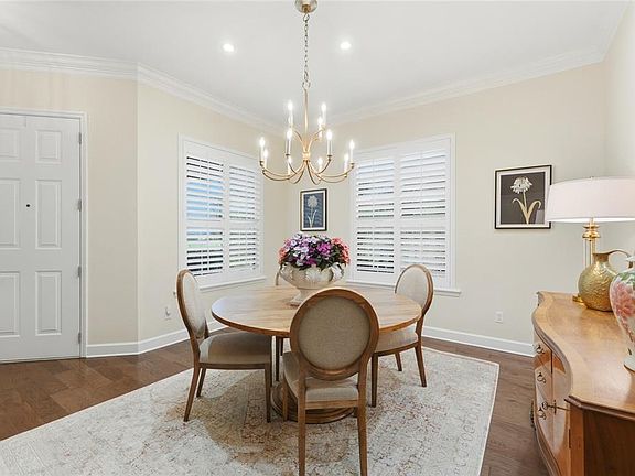 4th image of 106 JARDIN LANE