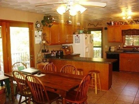 DINING AREA/KITCHEN