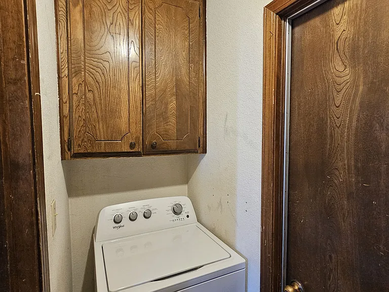 1436 Savannah Cir — Photo 15