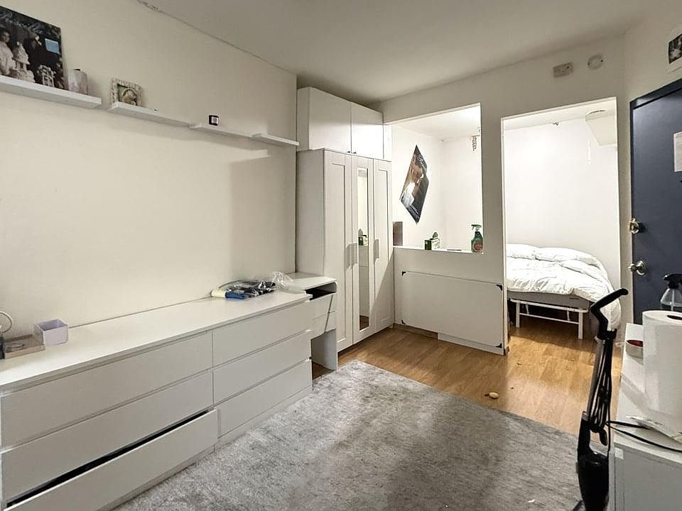 1st image of 21 Essex St APT 14