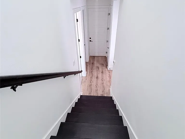 1417 Kramer Ln #24 — Photo 6